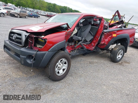 2005 Toyota Tacoma z VIN 5TEUU42N05Z130535, wystawiony jako IAAI lot #42220806 z przebiegiem 141 370 mil mil oraz . Historia ofert i sprzedaży dostępna na DreamBid. Obrazek 2.