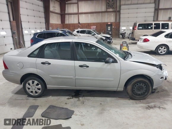 2004 Ford Focus SE with VIN 1FAFP34Z54W177376, listed as a IAAI auction lot 41934423 with 61,040 mi miles and . Bid and sale history available at carsss.com. Image 13.