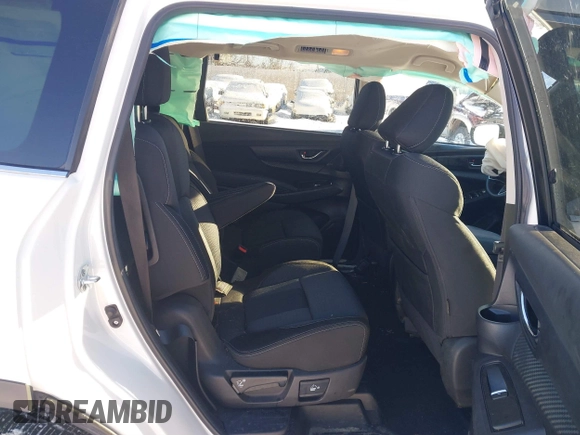 2024 Subaru Ascent Premium with VIN 4S4WMAED3R3422786, listed as a IAAI auction lot 41547892 with 18,021 mi miles and . Bid and sale history available at DreamBid. Image 8.