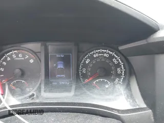 2019 Toyota Tacoma SR с VIN 5TFAX5GN0KX155401, выставлен на аукционе IAAI как лот 42753025 с пробегом 51 913 миль миль и . История ставок и продаж доступна на DreamBid. Изображение 7.