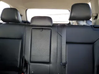 2018 Volkswagen Atlas SE z VIN 1V2PR2CA4JC517935, wystawiony jako Copart lot #49287465 z przebiegiem 88 907 mil mil oraz Szkoda całkowita • Salvage title. Historia ofert i sprzedaży dostępna na DreamBid. Obrazek 10.