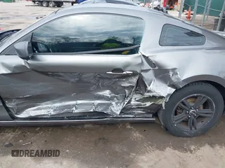 2014 Ford Mustang V6 with VIN 1ZVBP8AM1E5277123, listed as a IAAI auction lot 41917529 with 121,631 mi miles. Bid and sale history available at carsss.com. Image 6.