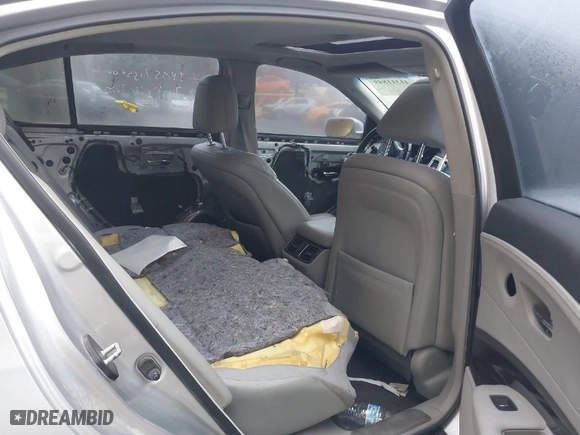 2014 Acura RLX Tech Pkg with VIN JH4KC1F54EC800071, listed as a IAAI auction lot 41311849 with 138,391 mi miles. Bid and sale history available at carsss.com. Image 8.