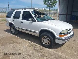 2001 Chevrolet Blazer LT with VIN 1GNDT13W91K221480, listed as a IAAI auction lot 42487985 with 149,741 mi miles and . Bid and sale history available at DreamBid. Image 1.