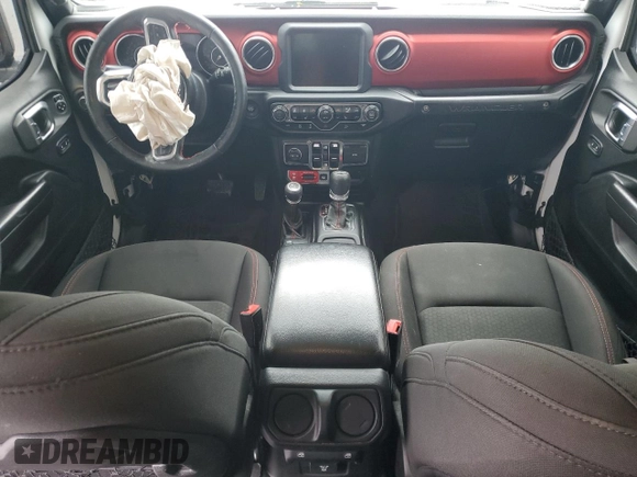 2019 Jeep Wrangler Unlimited Rubicon with VIN 1C4HJXFG8KW678265, listed as a Copart auction lot 57700695 with 120,950 mi miles and Salvage title. Bid and sale history available at DreamBid. Image 8.
