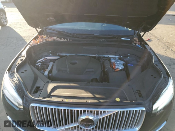 2017 Volvo XC90 Inscription with VIN YV4BC0PL9H1107924, listed as a Copart auction lot 87352174 with 124,136 mi miles and Salvage Title. Bid and sale history available at carsss.com. Image 12.