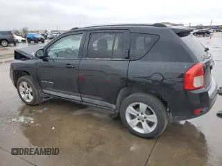 2011 Jeep Compass with VIN 1J4NT1FAXBD138041, listed as a Copart auction lot 87870855 with 184,549 mi miles and Clean Title. Bid and sale history available at carsss.com. Image 2.