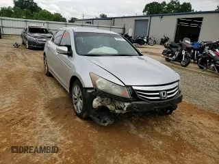 2012 Honda Accord EX z VIN 1HGCP2F78CA008291, wystawiony jako Copart lot #58614015 z przebiegiem 183 349 mil mil oraz Szkoda całkowita • Salvage title. Historia ofert i sprzedaży dostępna na DreamBid. Obrazek 13.