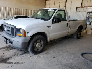 2005 Ford F-250 XL z VIN 1FTNF20545EB79620, wystawiony jako Copart lot #84940344 z przebiegiem 209 677 mil mil oraz Szkoda całkowita • Salvage title. Historia ofert i sprzedaży dostępna na DreamBid. Obrazek 1.