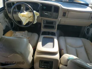 2004 GMC Yukon XL SLT with VIN 1GKEC16Z24J133503, listed as a Copart auction lot 88059805 with 0 mi miles and Salvage Title. Bid and sale history available at carsss.com. Image 8.