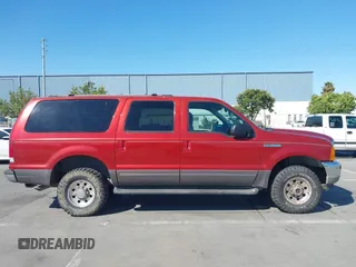2001 Ford Excursion XLT z VIN 1FMNU41S11EB32749, wystawiony jako IAAI lot #42677214 z przebiegiem 178 624 mil mil oraz . Historia ofert i sprzedaży dostępna na DreamBid. Obrazek 13.