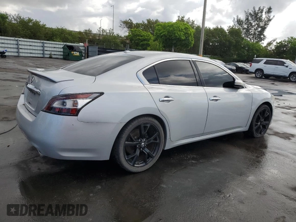 2013 Nissan Maxima SV z VIN 1N4AA5AP6DC829482, wystawiony jako Copart lot #58507365 z przebiegiem 173 510 mil mil oraz Czysty tytuł • Clean title. Historia ofert i sprzedaży dostępna na DreamBid. Obrazek 3.