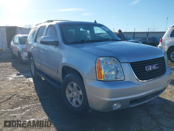 2013 GMC Yukon SLT with VIN 1GKS1CE04DR180881, listed as a IAAI auction lot 41647032 with 187,228 mi miles. Bid and sale history available at carsss.com. Image 1.