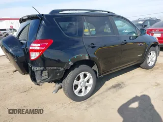 2011 Toyota RAV4 with VIN JTMEK4DV0B5106239, listed as a IAAI auction lot 41424253 with 125,747 mi miles and . Bid and sale history available at DreamBid. Image 4.