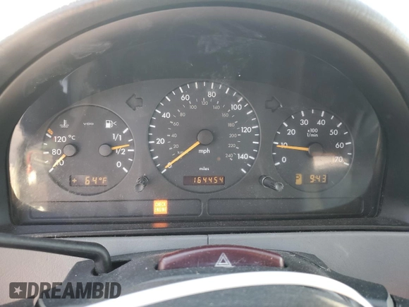 2005 Mercedes-Benz M-Class 3.7L with VIN 4JGAB57E55A559036, listed as a Copart auction lot 83024234 with 164,454 mi miles and Salvage Title. Bid and sale history available at carsss.com. Image 9.