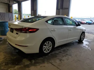 2017 Hyundai Elantra SE z VIN 5NPD74LFXHH201083, wystawiony jako Copart lot #58421435 z przebiegiem 174 744 mil mil oraz Szkoda całkowita • Salvage title. Historia ofert i sprzedaży dostępna na DreamBid. Obrazek 3.