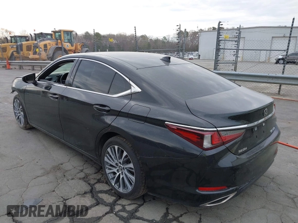 2021 Lexus ES with VIN 58ADZ1B14MU091585, listed as a IAAI auction lot 41576482 with 30,535 mi miles. Bid and sale history available at carsss.com. Image 3.