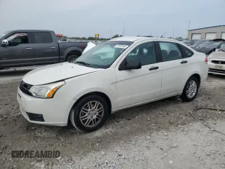 2010 Ford Focus SE with VIN 1FAHP3FN5AW293143, listed as a Copart auction lot 71112144 with 196,239 mi miles and Salvage Title. Bid and sale history available at carsss.com. Image 1.