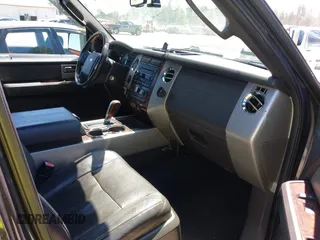 2007 Ford Expedition Max Limited z VIN 1FMFK20587LA41024, wystawiony jako IAAI lot #42366795 z przebiegiem 189 588 mil mil oraz . Historia ofert i sprzedaży dostępna na DreamBid. Obrazek 5.
