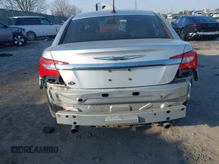2012 Chrysler 200 Limited with VIN 1C3CCBCG2CN305455, listed as a IAAI auction lot 41907553 with 121,159 mi miles. Bid and sale history available at carsss.com. Image 6.