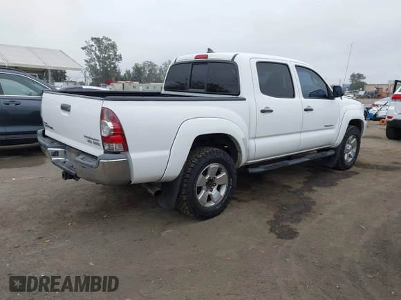 2014 Toyota Tacoma PreRunner with VIN 3TMJU4GNXEM172008, listed as a IAAI auction lot 42427701 with 164,987 mi miles and . Bid and sale history available at DreamBid. Image 4.