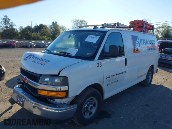 2021 GMC Savana Cargo Van with VIN 1GTW7AF70M1202109, listed as a IAAI auction lot 40583972 with 104,233 mi miles. Bid and sale history available at carsss.com. Image 2.