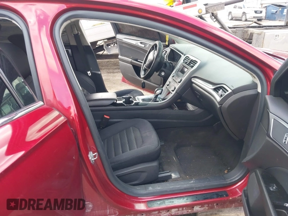 2014 Ford Fusion SE with VIN 1FA6P0H73E5388509, listed as a IAAI auction lot 41895066 with 103,567 mi miles. Bid and sale history available at carsss.com. Image 5.