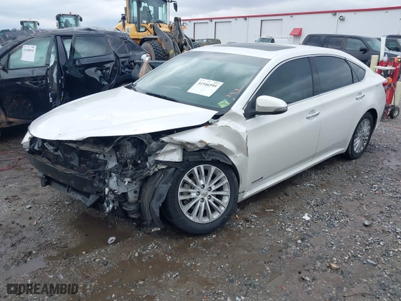 2014 Toyota Avalon Hybrid Limited with VIN 4T1BD1EB7EU019850, listed as a IAAI auction lot 41546595 with 202,509 mi miles. Bid and sale history available at carsss.com. Image 18.