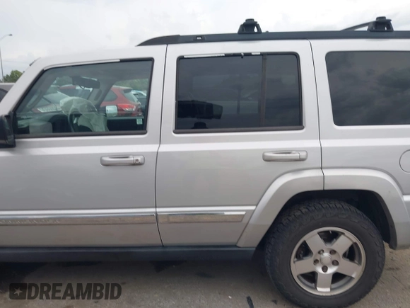 2010 Jeep Commander Sport с VIN 1J4RH4GK3AC108122, выставлен на аукционе IAAI как лот 42173507 с пробегом 249 593 миль миль и . История ставок и продаж доступна на DreamBid. Изображение 13.