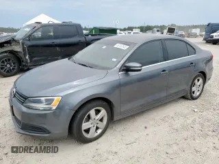 2014 Volkswagen Jetta TDI w/Premium with VIN 3VWLL7AJ9EM267112, listed as a Copart auction lot 58163545 with 106,367 mi miles and Clean title. Bid and sale history available at DreamBid. Image 1.