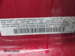 2006 Volkswagen Jetta 2.5L z VIN 3VWSF71KX6M681223, wystawiony jako IAAI lot #41645643 z przebiegiem 72 631 mil mil oraz . Historia ofert i sprzedaży dostępna na DreamBid. Obrazek 9.