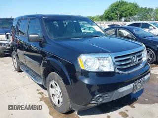 2015 Honda Pilot LX with VIN 5FNYF3H29FB016474, listed as a IAAI auction lot 41976782 with 200,692 mi miles and . Bid and sale history available at carsss.com. Image 1.