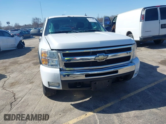2011 Chevrolet Silverado 1500 LT with VIN 3GCPKSE37BG376443, listed as a IAAI auction lot 41972500 with 160,391 mi miles. Bid and sale history available at carsss.com. Image 12.
