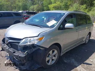 2019 Toyota Sienna LE Auto Access Seat with VIN 5TDKZ3DC9KS990764, listed as a IAAI auction lot 42219964 with 53,623 mi miles and . Bid and sale history available at DreamBid. Image 17.