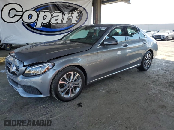 2016 Mercedes-Benz C 300 z VIN 55SWF4JB3GU112592, wystawiony jako Copart lot #60568945 z przebiegiem 43 017 mil mil oraz Szkoda całkowita • Salvage title. Historia ofert i sprzedaży dostępna na DreamBid. Obrazek 1.