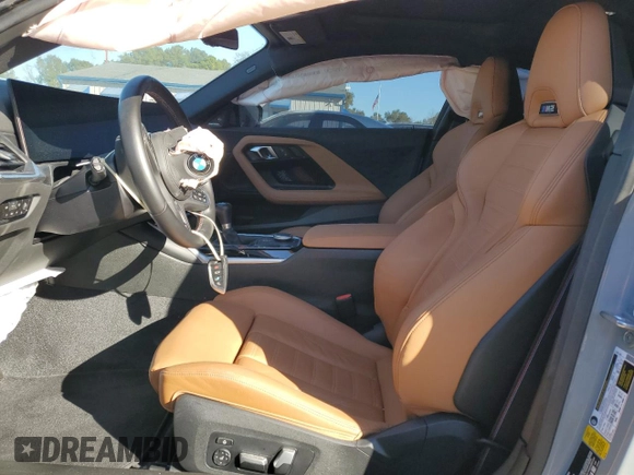 2024 BMW M2 z VIN 3MF13DM08R8E00417, wystawiony jako Copart lot #41629035 z przebiegiem 13 904 mil mil oraz Nie do naprawy. Historia ofert i sprzedaży dostępna na DreamBid. Obrazek 7.