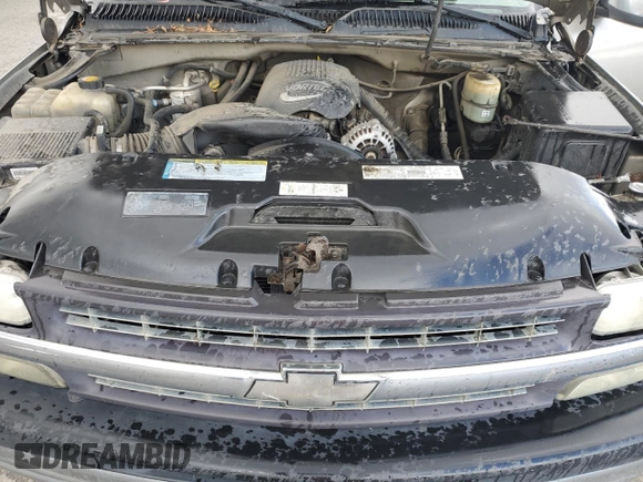 2001 Chevrolet Silverado 1500HD LS z VIN 1GCGC13U71F140281, wystawiony jako Copart lot #49076215 z przebiegiem 277 458 mil mil oraz Szkoda całkowita • Salvage title. Historia ofert i sprzedaży dostępna na DreamBid. Obrazek 11.