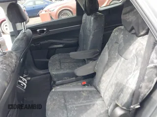 2023 Kia Sorento EX z VIN KNDRHDLG6P5209630, wystawiony jako IAAI lot #41967082 z przebiegiem 4095 mil mil oraz . Historia ofert i sprzedaży dostępna na DreamBid. Obrazek 6.