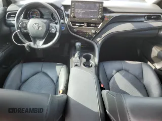 2022 Toyota Camry Hybrid XSE z VIN 4T1K31AK2NU571829, wystawiony jako Copart lot #52363675 z przebiegiem 52 918 mil mil oraz Szkoda całkowita • Salvage title. Historia ofert i sprzedaży dostępna na DreamBid. Obrazek 8.