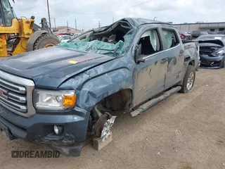 2019 GMC Canyon 2WD SLE with VIN 1GTG5CEN5K1209642, listed as a IAAI auction lot 41493593 with 57,697 mi miles. Bid and sale history available at carsss.com. Image 6.