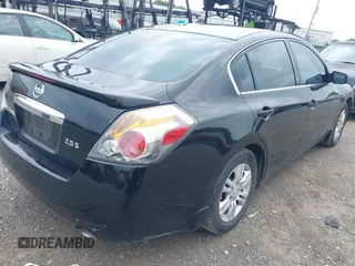 2012 Nissan Altima S z VIN 1N4AL2AP8CC181098, wystawiony jako IAAI lot #42262564 z przebiegiem 67 613 mil mil oraz . Historia ofert i sprzedaży dostępna na DreamBid. Obrazek 4.