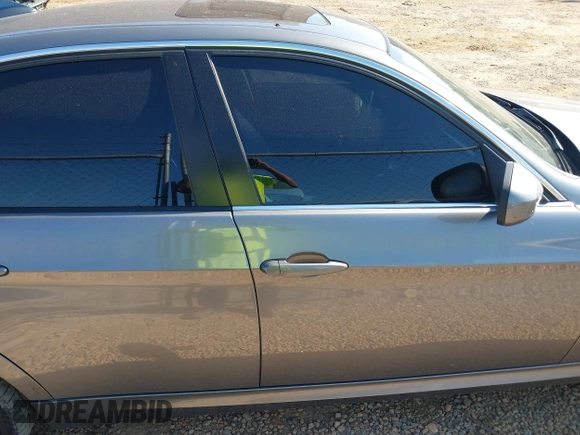 2011 BMW 3 Series 335i xDrive with VIN WBAPL5C51BA917601, listed as a IAAI auction lot 40463205 with 171,437 mi miles and . Bid and sale history available at DreamBid. Image 13.