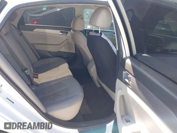 2018 Hyundai Sonata SE z VIN 5NPE24AF3JH720858, wystawiony jako IAAI lot #41647903 z przebiegiem 63 172 mil mil oraz . Historia ofert i sprzedaży dostępna na DreamBid. Obrazek 8.