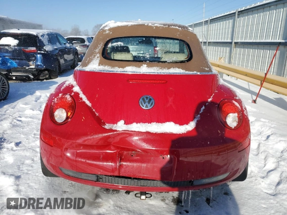 2008 Volkswagen Beetle SE with VIN 3VWRF31Y28M416018, listed as a Copart auction lot 88209925 with 90,529 mi miles and Salvage title. Bid and sale history available at DreamBid. Image 6.