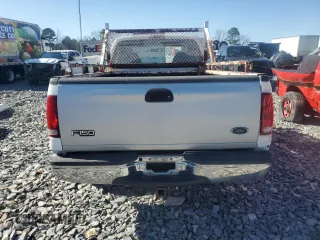 2003 Ford F-250 XL with VIN 1FTNF20L83EB38337, listed as a Copart auction lot 48288195 with 136,334 mi miles and Clean title. Bid and sale history available at DreamBid. Image 6.