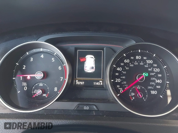 2015 Volkswagen Golf GTI Autobahn w/Performance Pkg with VIN 3VW447AU3FM100063, listed as a IAAI auction lot 41402553 with 70,797 mi miles. Bid and sale history available at carsss.com. Image 7.