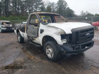 2008 Ford F-250 XL z VIN 1FTNF21588EB10075, wystawiony jako IAAI lot #41555640 z przebiegiem Nie podano mil oraz . Historia ofert i sprzedaży dostępna na DreamBid. Obrazek 1.