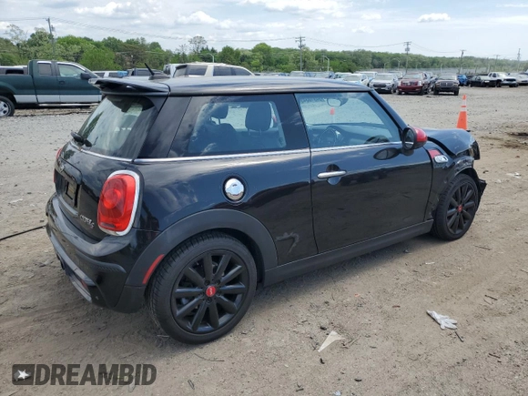 2015 MINI Hardtop S z VIN WMWXP7C50F2A36388, wystawiony jako Copart lot #54910345 z przebiegiem 69 956 mil mil oraz Szkoda całkowita • Salvage title. Historia ofert i sprzedaży dostępna na DreamBid. Obrazek 3.