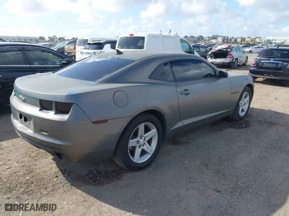 2011 Chevrolet Camaro 1LT with VIN 2G1FB1ED1B9125015, listed as a IAAI auction lot 41939001 with 214,650 mi miles. Bid and sale history available at carsss.com. Image 4.