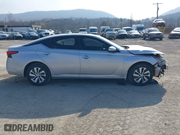 2022 Nissan Altima 2.5 S with VIN 1N4BL4BV2NN413294, listed as a IAAI auction lot 41786026 with 32,366 mi miles. Bid and sale history available at carsss.com. Image 14.